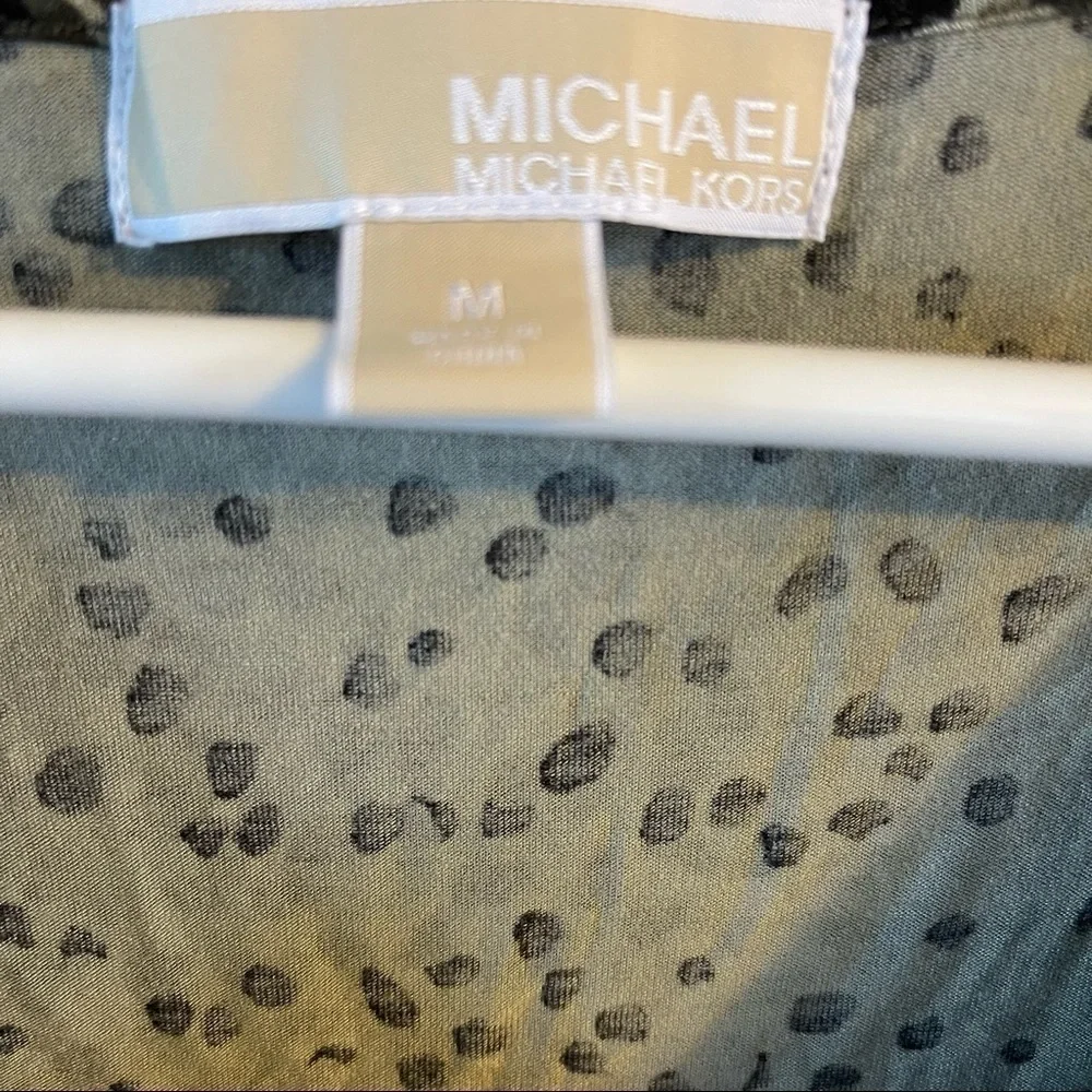 Michael Michael Kors animal print scoop neck top with shoulder zipper si… - Picture 3 of 10